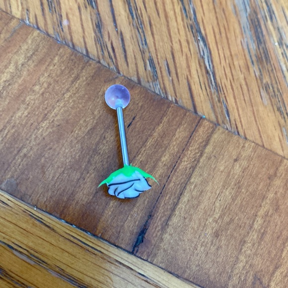 White Rose tongue ring - Picture 2 of 2